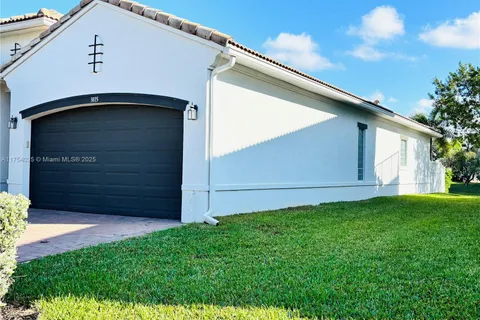 3815 NW 89th Way, Coral Springs FL 33065