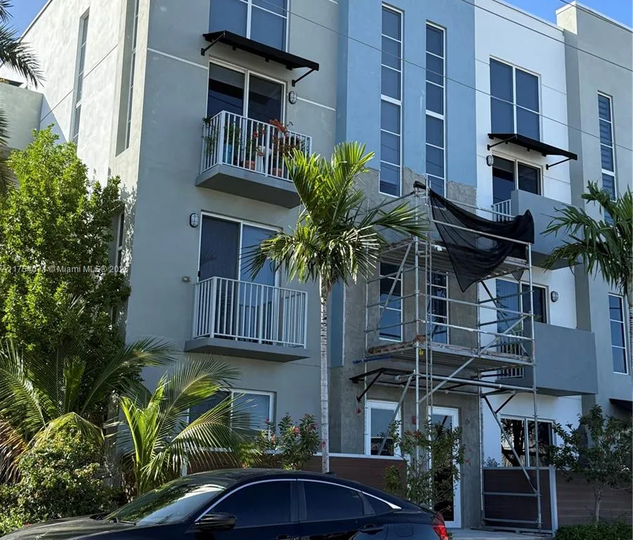 3455 NE 5th Ave # 1, Oakland Park FL 33334