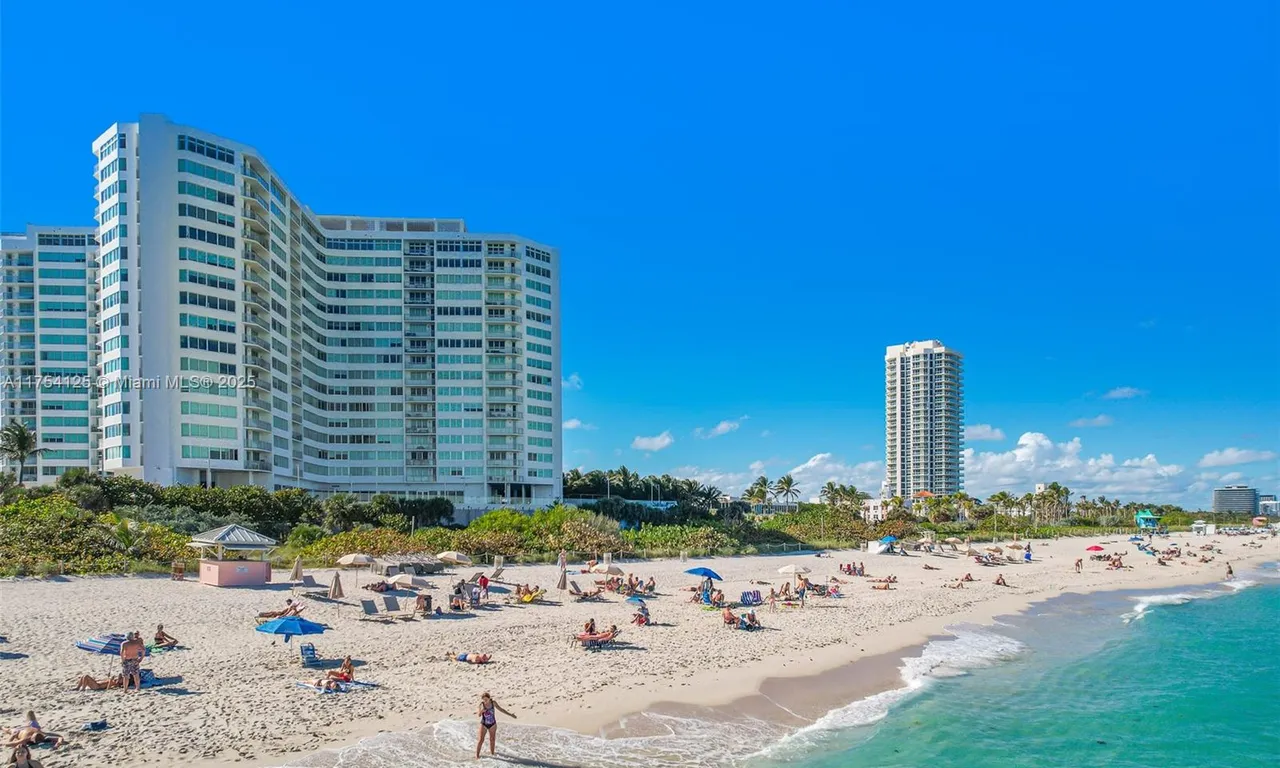 7135 Collins Ave # 1424, Miami Beach FL 33141