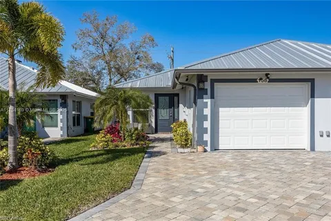 158 Village Circle # 14, La Belle FL 33935