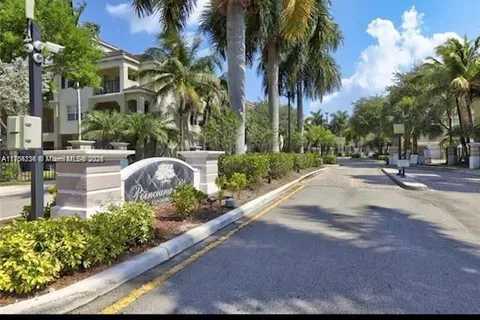 5900 W Sample Rd # 303, Coral Springs FL 33067