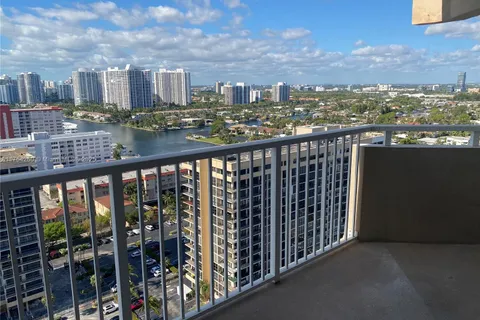 1985 S Ocean Dr # 22A, Hallandale Beach FL 33009