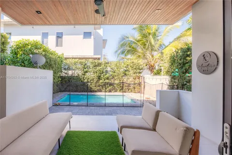 3090 Ohio St # 3090, Miami FL 33133