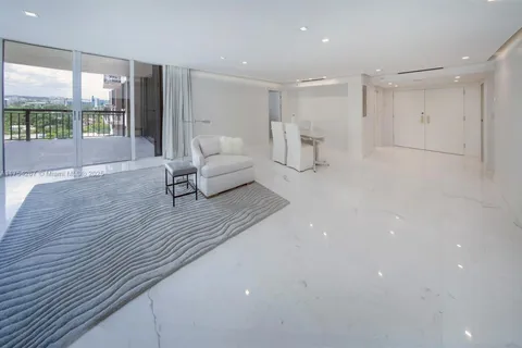 10175 Collins Ave # 1106, Bal Harbour FL 33154