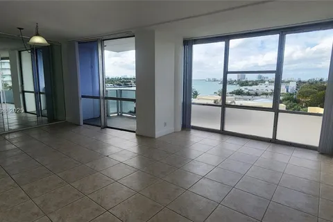 900 Bay Dr # 521, Miami Beach FL 33141