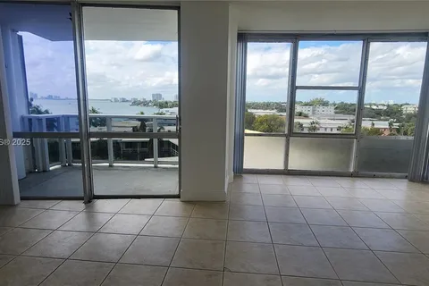 900 Bay Dr # 521, Miami Beach FL 33141