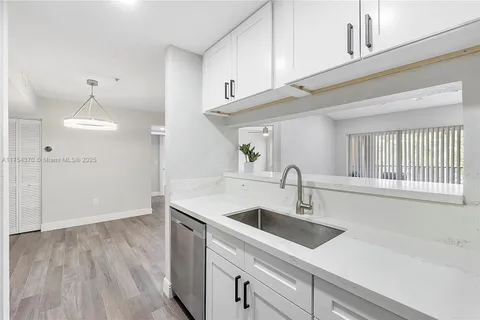 4852 N State Road 7 # 3305, Coconut Creek FL 33073