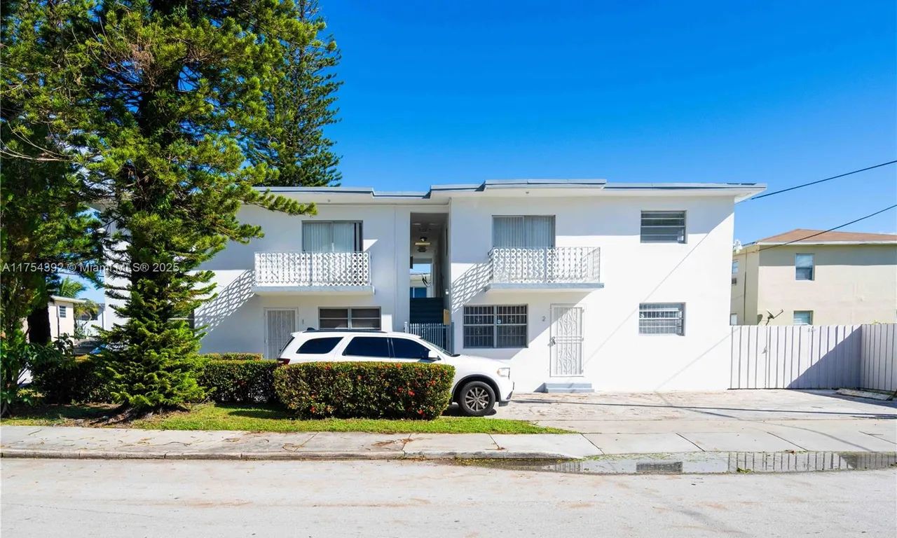 450 NE 82nd Ter # 4, Miami FL 33138