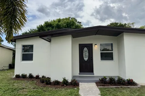 1218 NW 13th Ct, Fort Lauderdale FL 33311