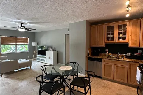 530 NE 15th Ct # 1, Fort Lauderdale FL 33304