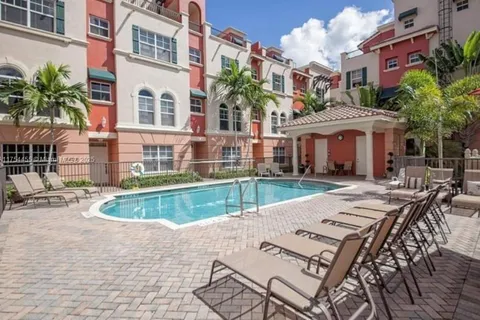 1033 NE 17th Way # 404, Fort Lauderdale FL 33304