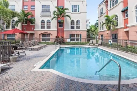 1033 NE 17th Way # 404, Fort Lauderdale FL 33304