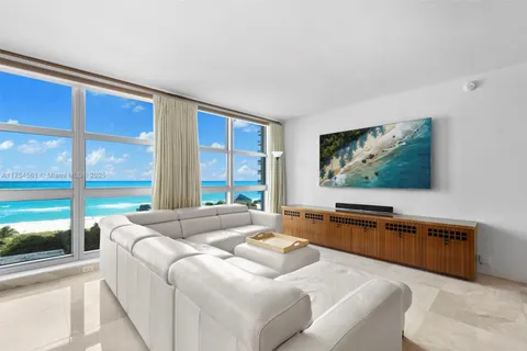 5055 Collins Ave # 8H, Miami Beach FL 33140