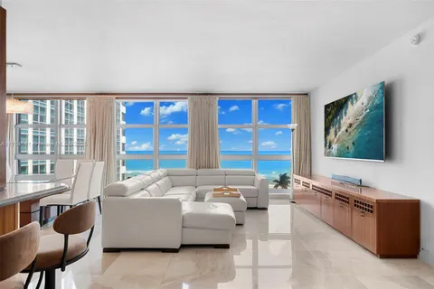 5055 Collins Ave # 8H, Miami Beach FL 33140