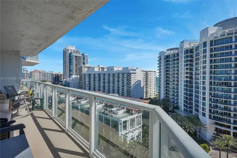 5900 Collins Ave # 1607, Miami Beach FL 33140