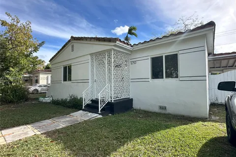 6750 SW 31st St, Miami FL 33155