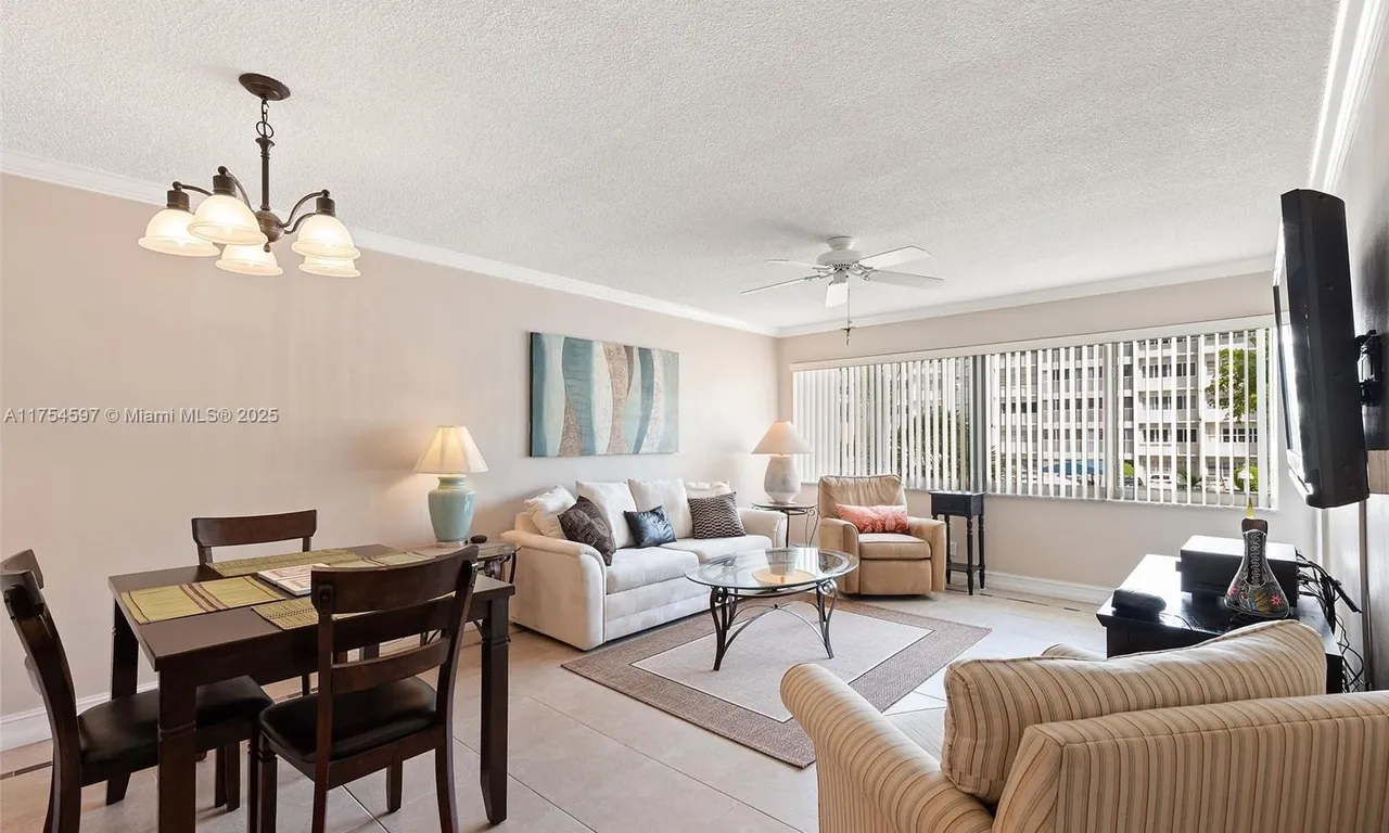 329 SE 3rd St # 203P, Hallandale Beach FL 33009