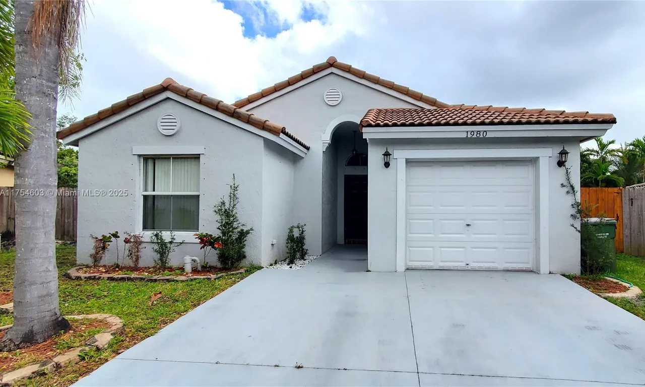 1980 SE 11th St # 1980, Homestead FL 33035