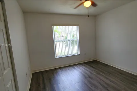 1980 SE 11th St # 1980, Homestead FL 33035