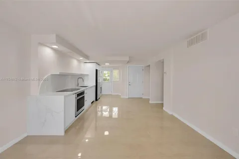 1575 Euclid Avenue # 403, Miami Beach FL 33139