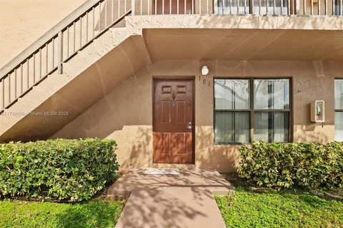 10053 Winding Lake Rd # 101, Sunrise FL 33351