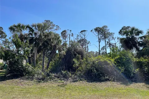 385 Albatross Rd, Other City - In The State Of Florida FL 33947