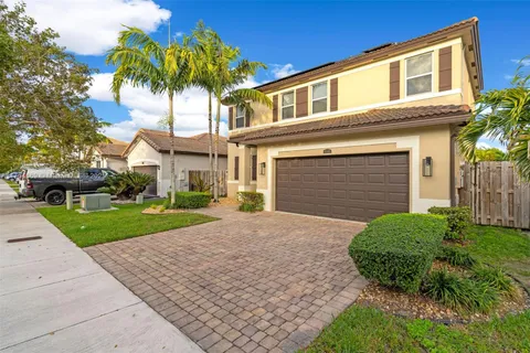 25449 SW 121st Ct, Homestead FL 33032