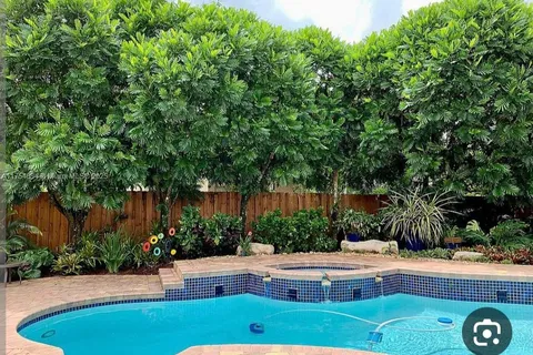 10778 Nashville Dr, Cooper City FL 33026