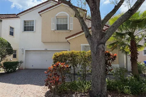 7558 NW 17th Dr, Pembroke Pines FL 33024