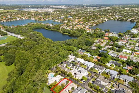 2518 NE 206th Ter, Miami FL 33180