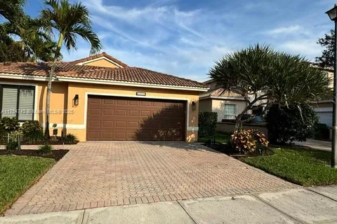 3521 SW 143 Ave, Miramar FL 33027