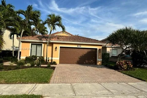 3521 SW 143 Ave, Miramar FL 33027