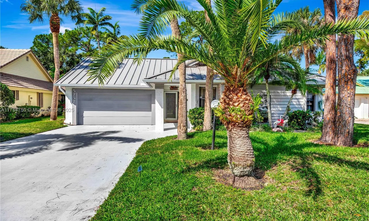 5757 Peachwood Ct, Jupiter FL 33458