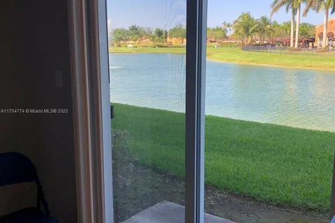 1005 NE 34th Ave # 104, Homestead FL 33033