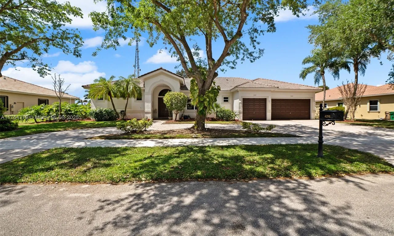 4291 SW 141st Ave, Davie FL 33330