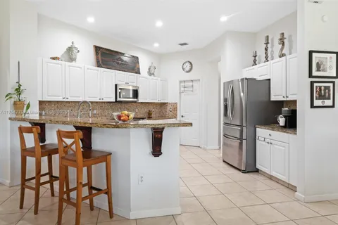 4291 SW 141st Ave, Davie FL 33330
