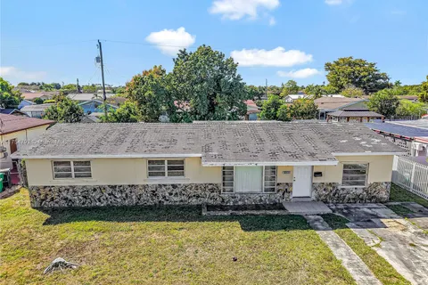 16560 SW 102nd Ct, Miami FL 33157