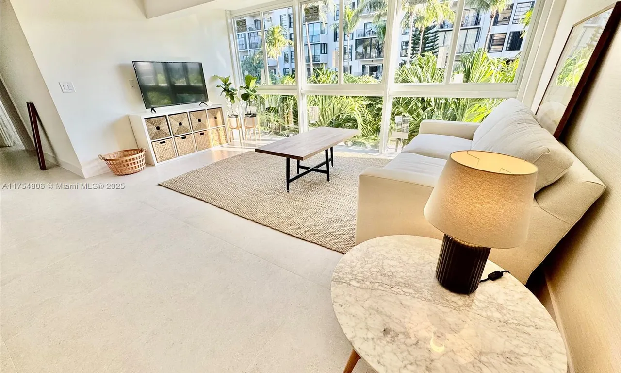 555 Crandon Blvd # 32, Key Biscayne FL 33149