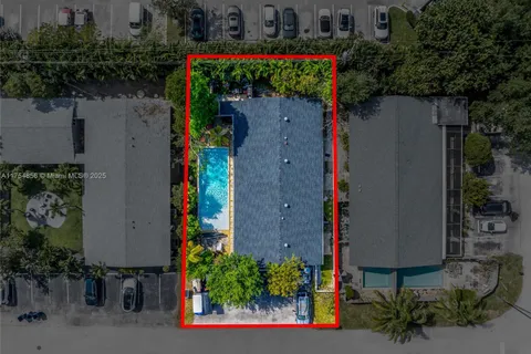 2217 NE 14th Ave, Wilton Manors FL 33305