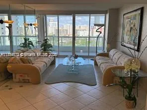 21205 Yacht Club Dr # 1410, Aventura FL 33180