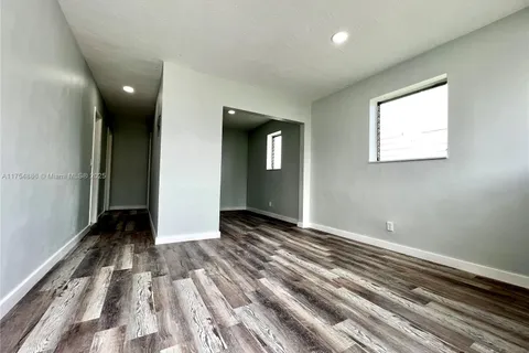 805 NW 7th Ave # 2, Hallandale Beach FL 33009
