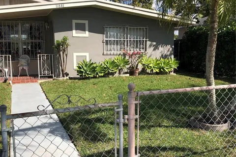 11841 SW 176th St, Miami FL 33177