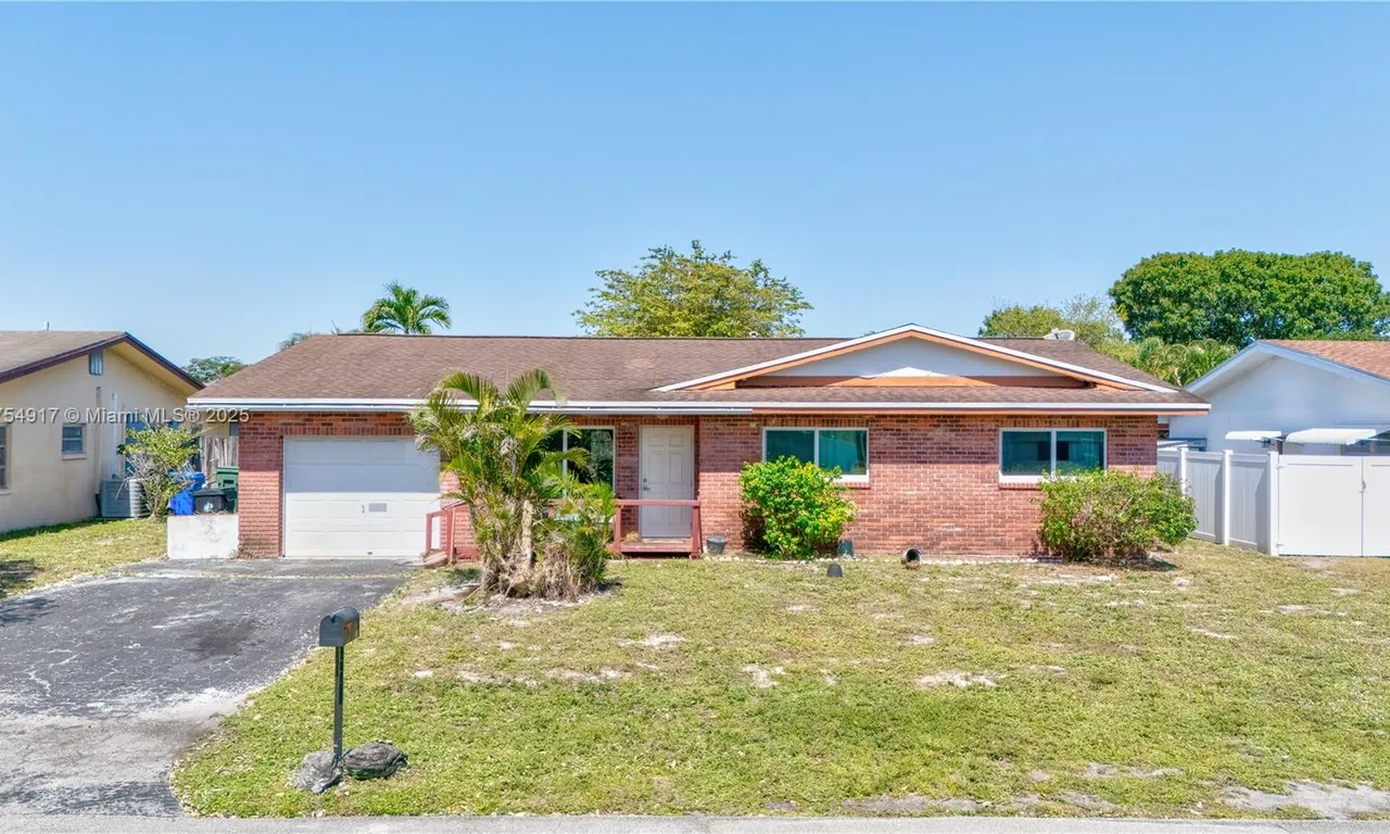 3311 NW 65th St, Fort Lauderdale FL 33309