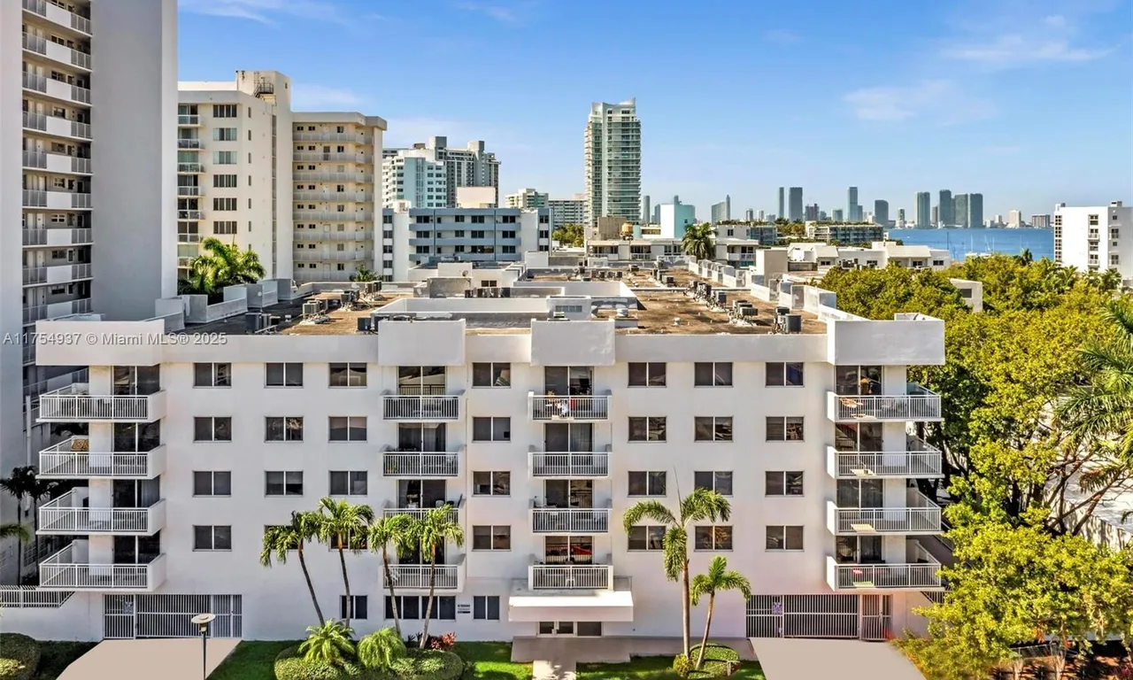 1666 West Ave # 212, Miami Beach FL 33139