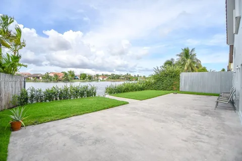 15511 SW 59th St, Miami FL 33193