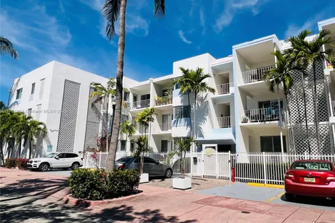 641 Espanola Way # 4, Miami Beach FL 33139