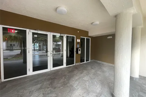 11040 SW 196th St # 308, Cutler Bay FL 33157