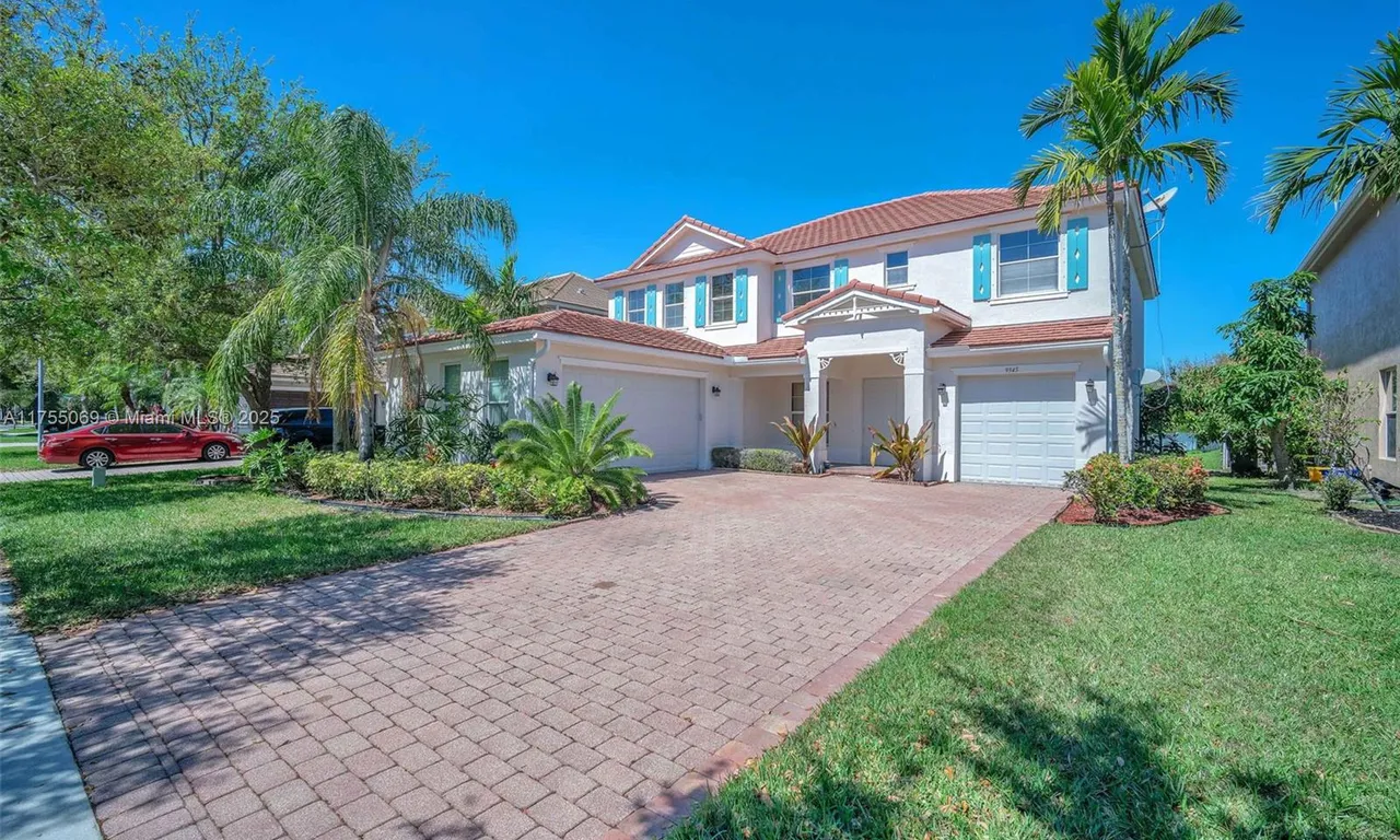 9345 Madewood Ct, Royal Palm Beach FL 33411