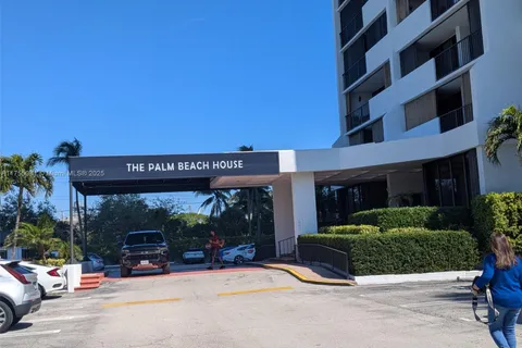 5600 N Flagler Dr # 304, West Palm Beach FL 33407