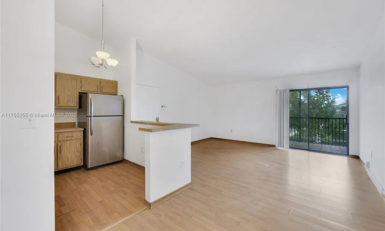 20681 NE 4th Pl # 203, Miami FL 33179